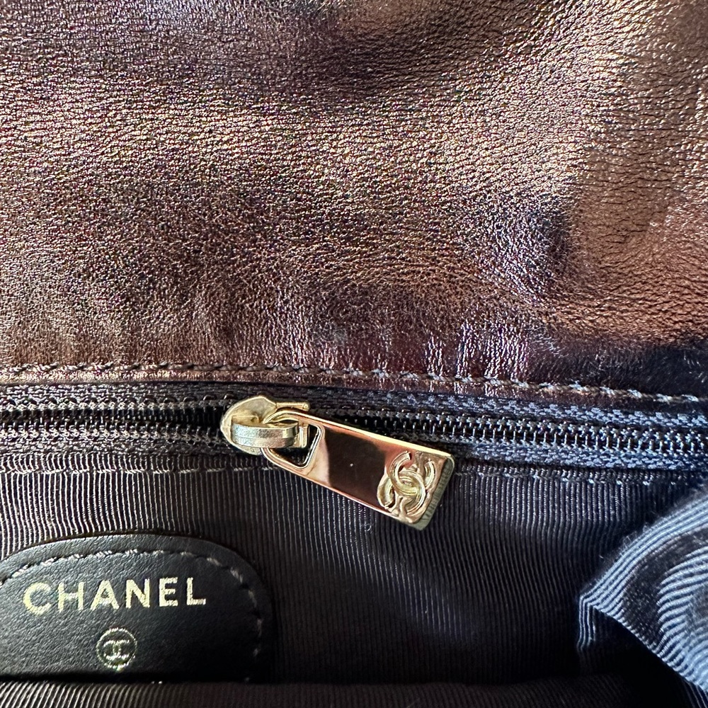 Chanel Metallic Calfskin Messenger Bag - Picture 5 of 10